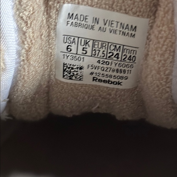 Reebok x JJJJound White Sneakers - Picture 6 of 7